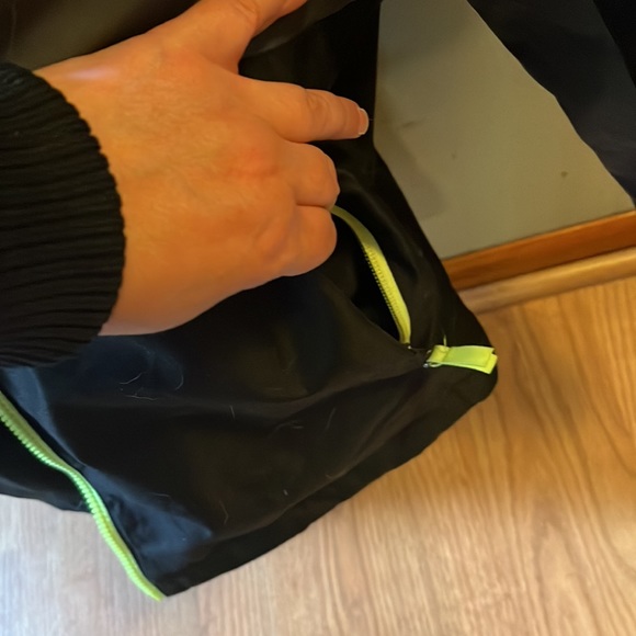 EUC Swiss Tech double layer Winter Coat - Picture 2 of 8